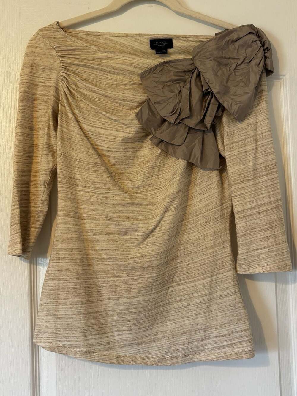 Deletta Extra Small Beige Heathered Ruffle Detail Top